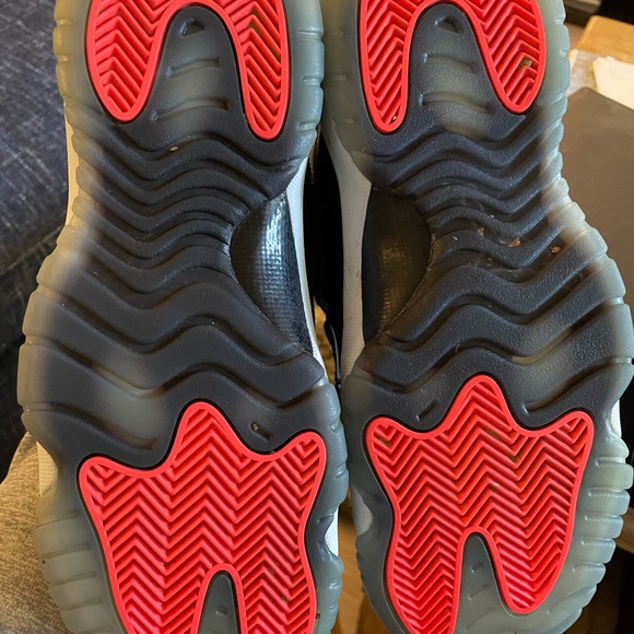 Air Jordan Retro 11 low GS Infrared - Picture 5 of 6